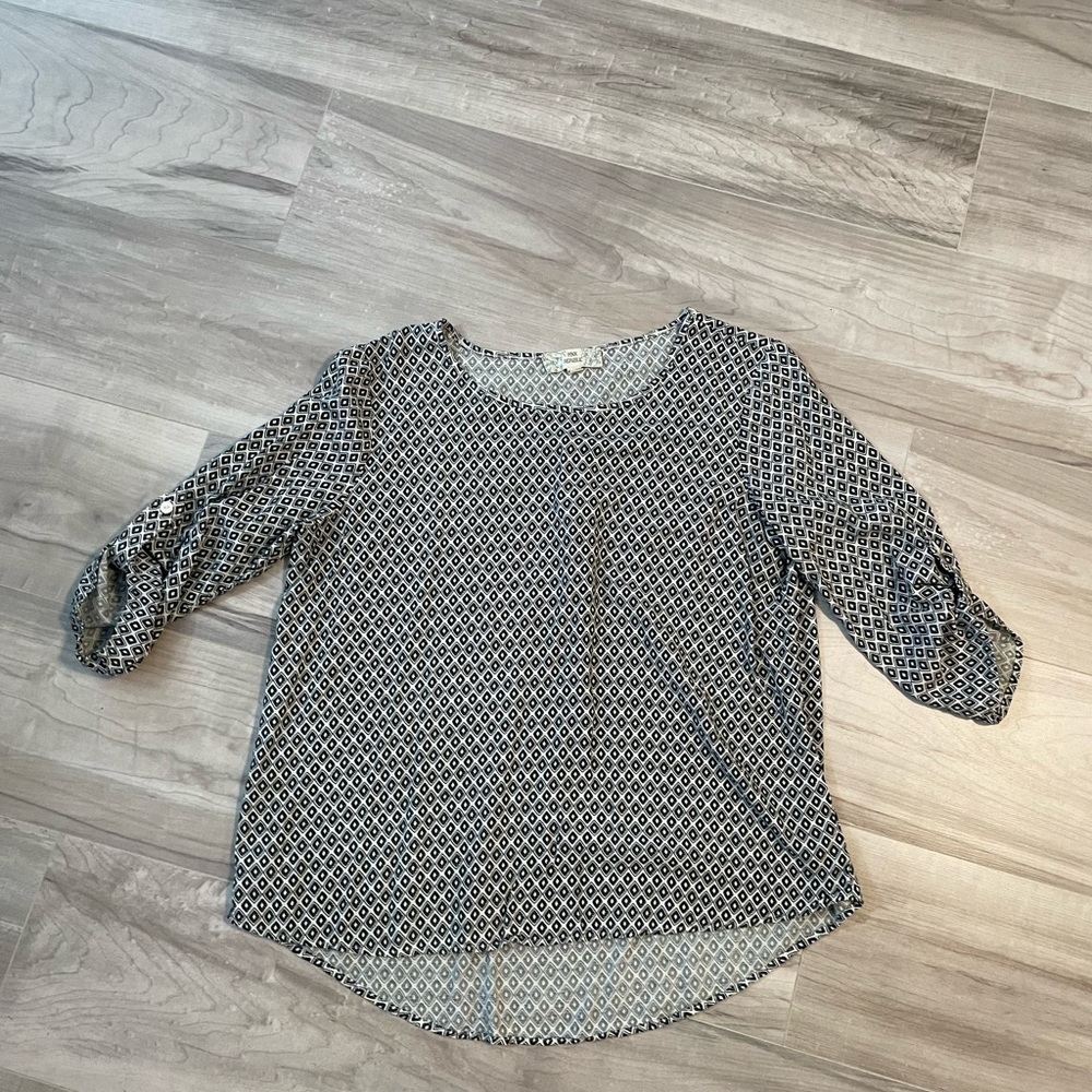 Pink Republic White & Black Geometric Scoop Neck Quarter Length Sleeve Blouse XL - Picture 8 of 14